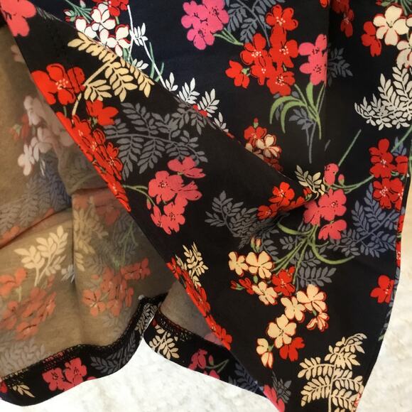 LOFT Blue & Red Floral Scoop Neck Cami - Picture 12 of 12